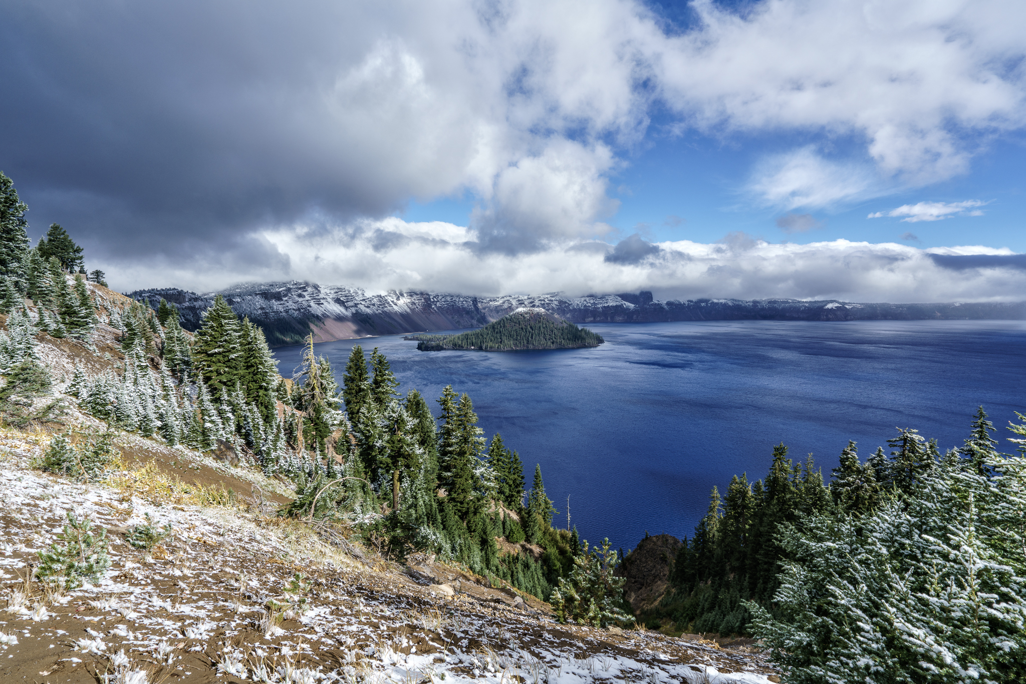 Crater Lake Snow Dusting Jasonian Photography